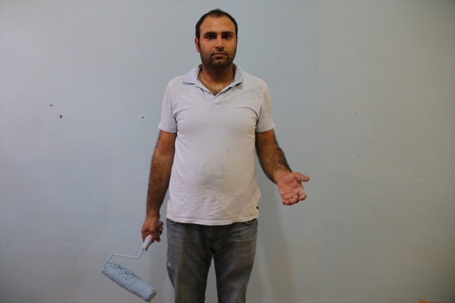 Diyarbakır'da 13 öğretmen köy okulunu boyadı